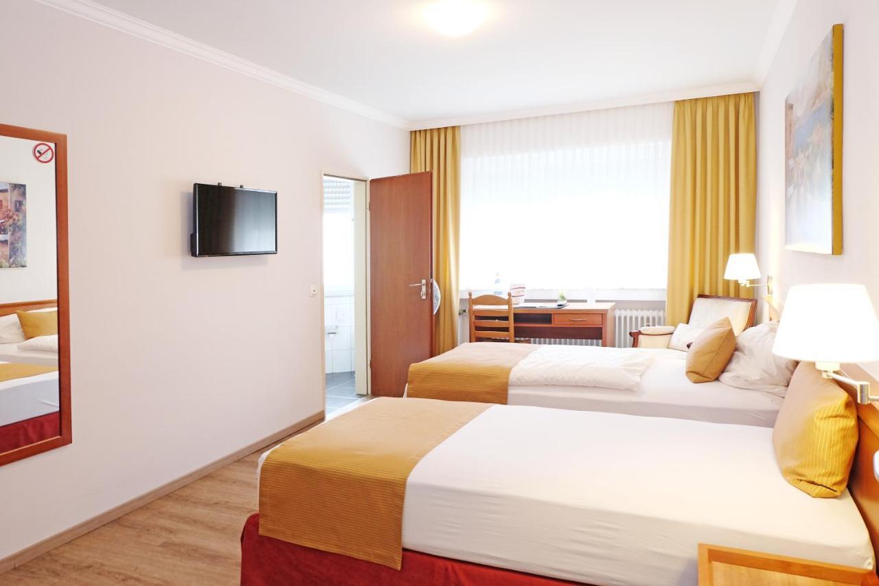 Hotel Mennicken Вюрзелен Екстер'єр фото