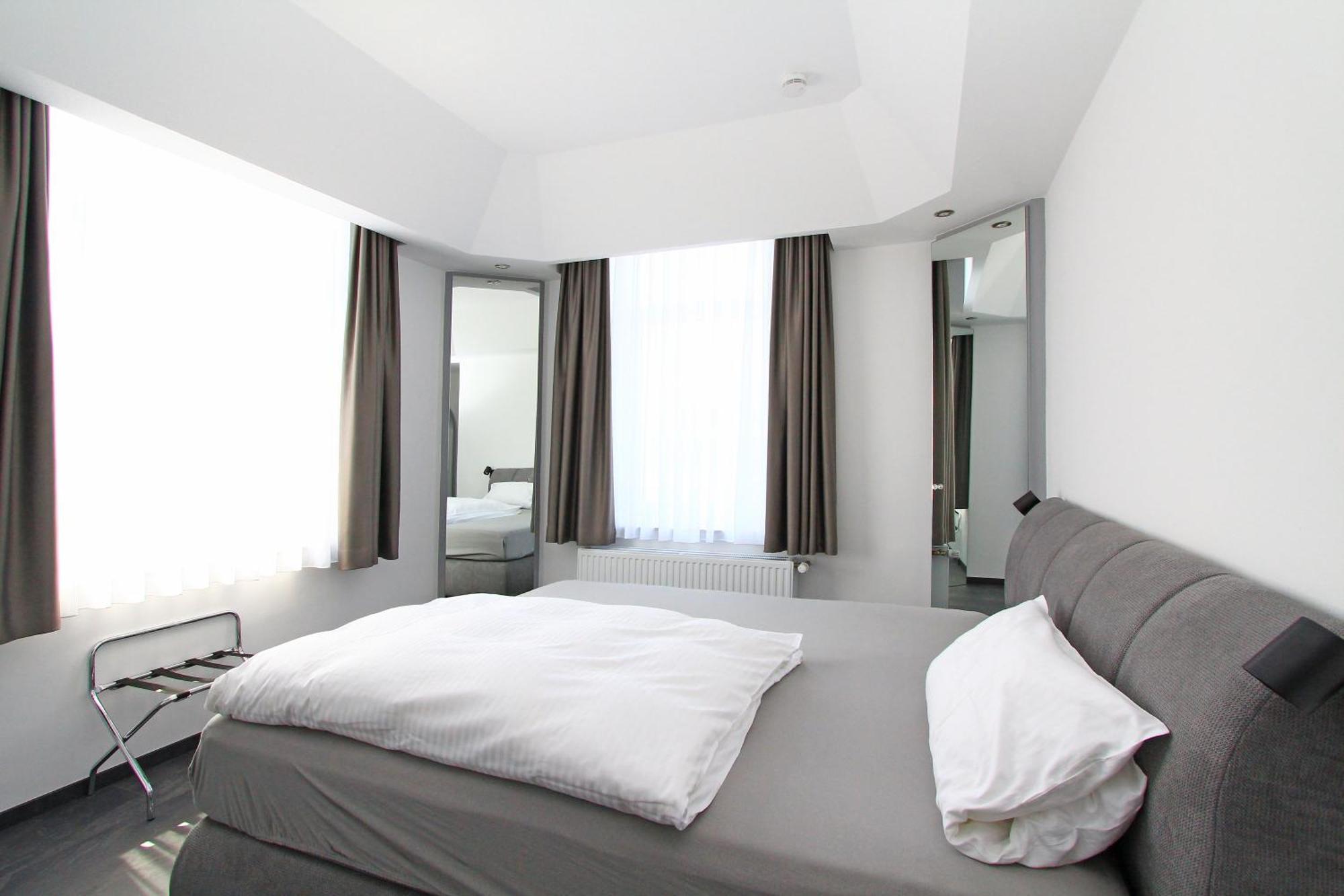Hotel Mennicken Вюрзелен Екстер'єр фото