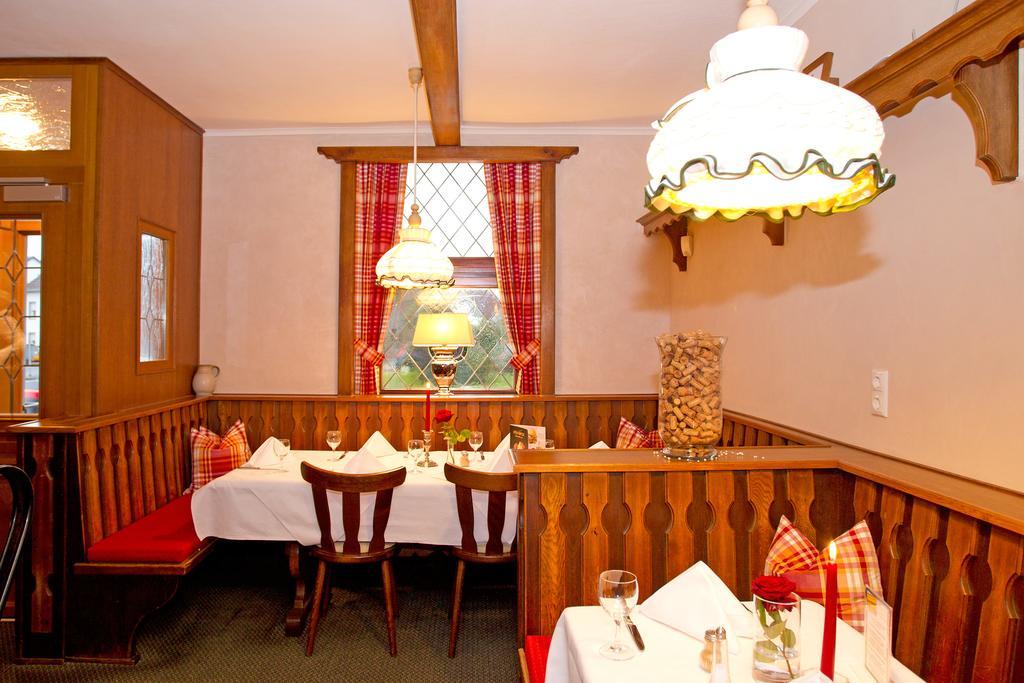Hotel Mennicken Вюрзелен Екстер'єр фото
